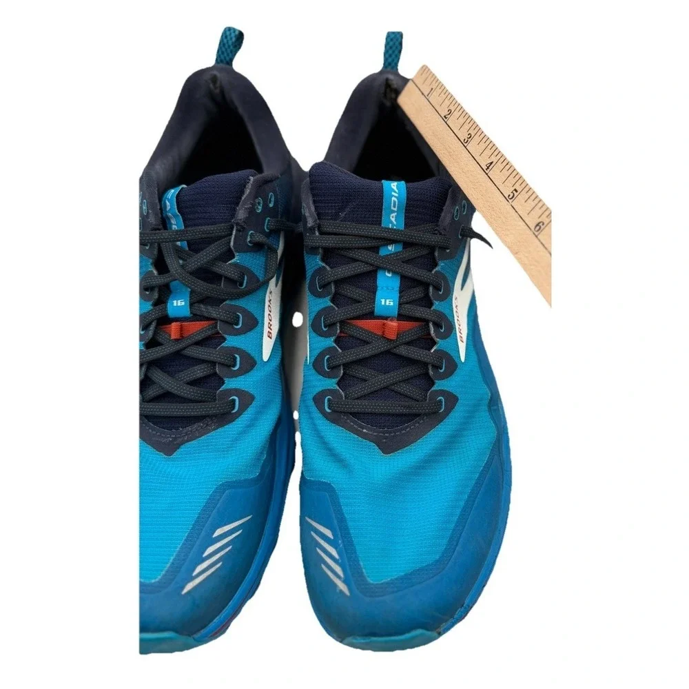 Brooks *see heel